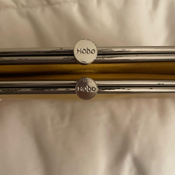 HOBO Metallic Silver Clutch with Yellow Lining - Picture 1 of 4